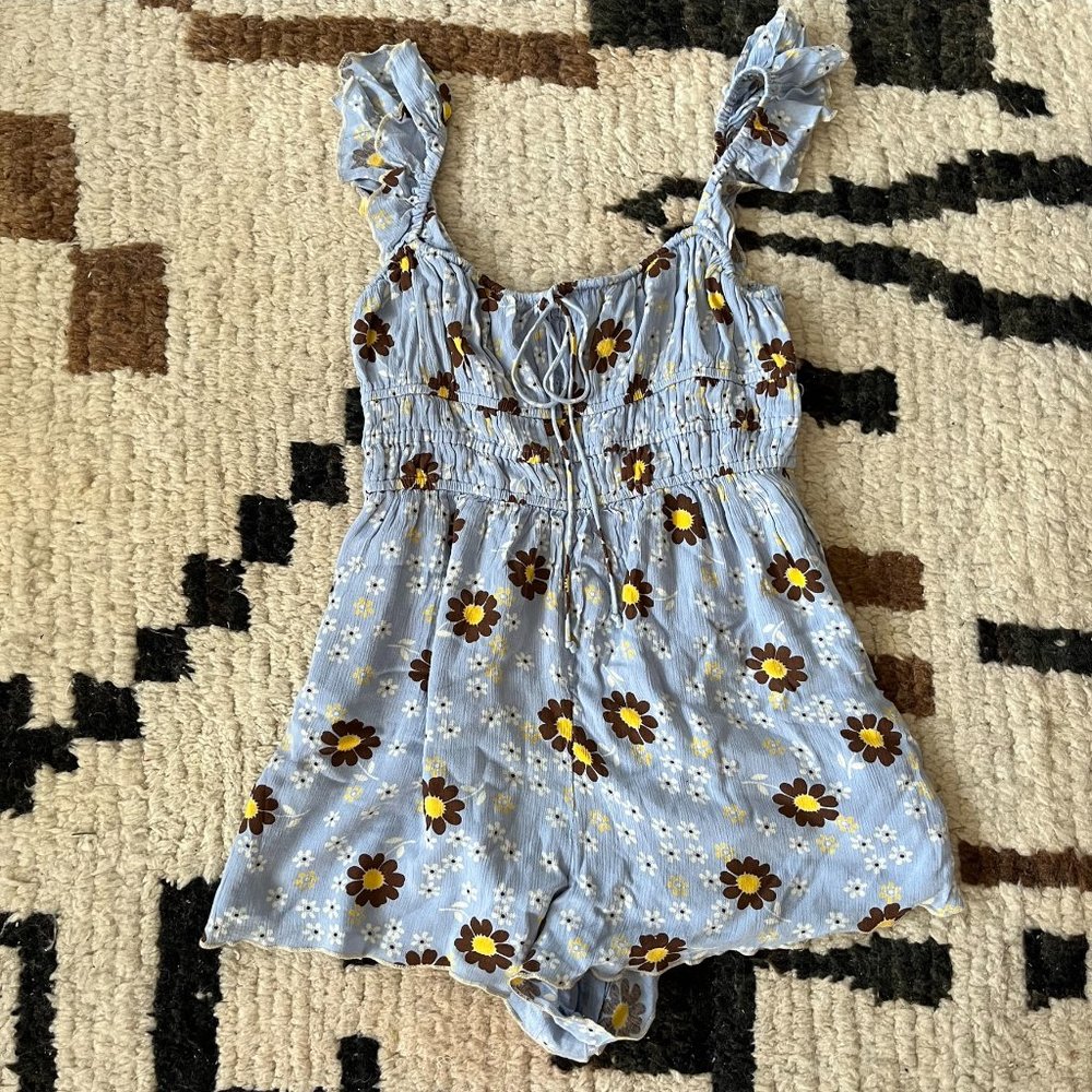 Urban Outfitters Blue & Brown Daisy Elastic Waist Flutter Sleeve Romper- NWT- M
